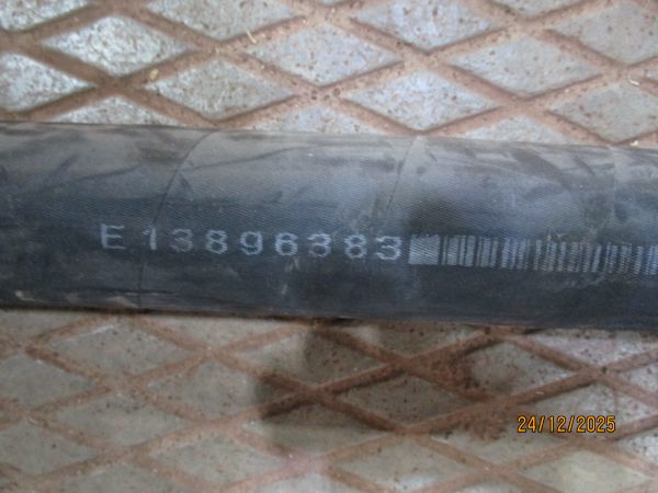 Рукав РВД E13896383 Hitachi