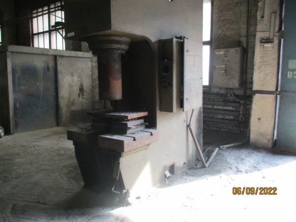 Молот Пневматический ковочный МА-4132