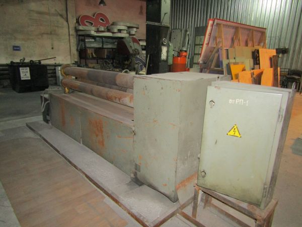 Машина листогибочная трехвалковая ИБ2216