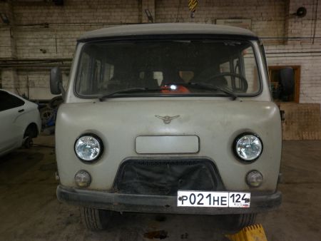 Автомобиль УАЗ 220695-04            