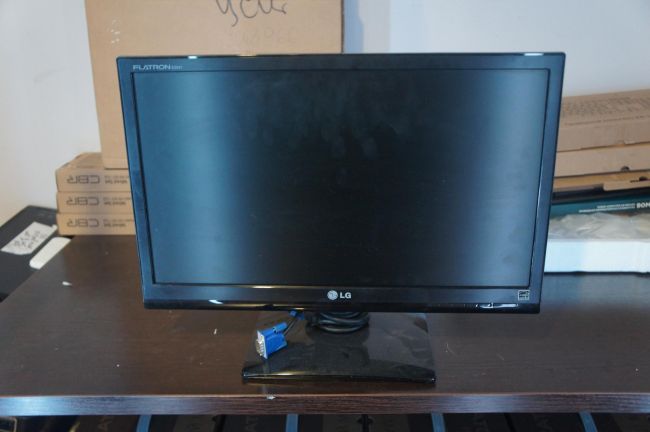 МОНИТОР 20" LG  FLATRON (из ВСУС)