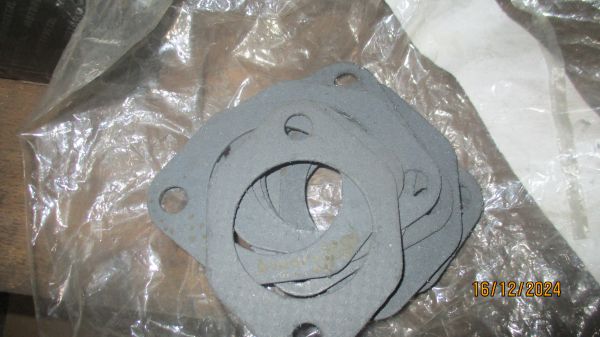 Прокладка выпускного коллектора слоеная 615 560 110 242