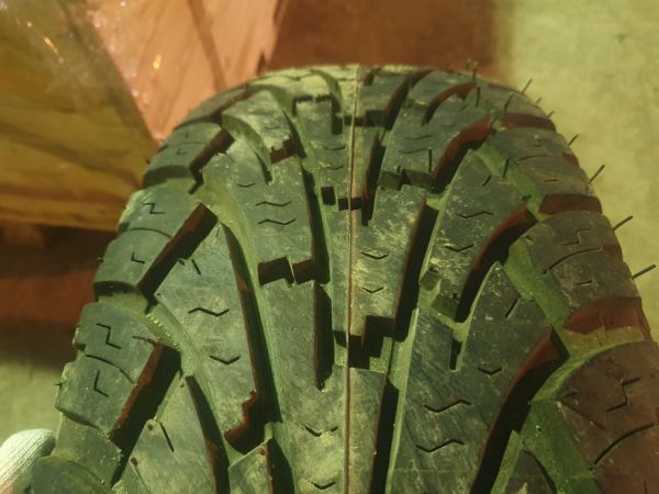 Автошина 265/70R 16 импортная Автошина 265/70R 16 импортная