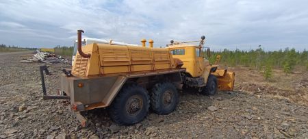 Снегоочиститель шнекороторный КО-605М на базе шасси УРАЛ-43203-1211-10