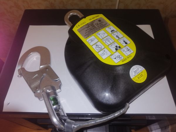 Устройство блокирующее