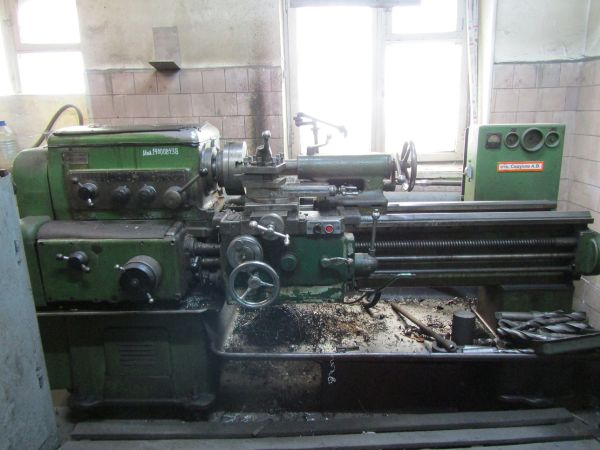 СТАНОК ТОКАРНО-ВИНТОРЕЗНЫЙ 1К62