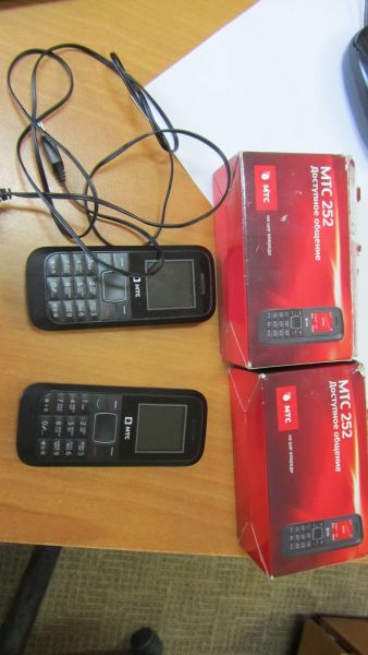 Сотовый телефон МТС