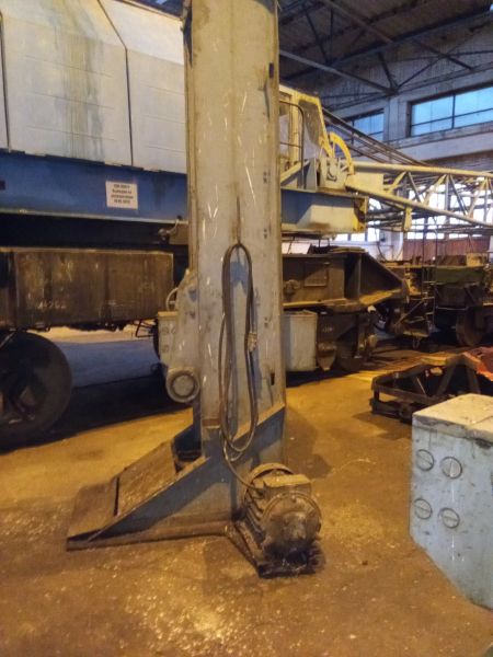 Домкраты тепловозные тэд 