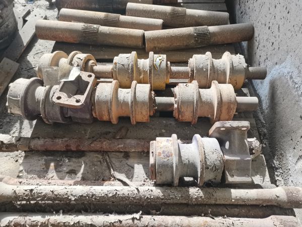 Каток поддерживающий 2501-21-115СП б/у