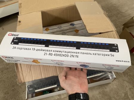 Панель комм.кат.5e 24 порта 1U